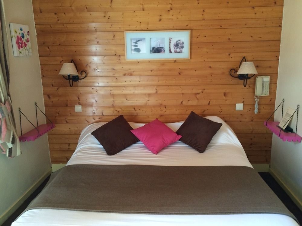 Logis La Charpenterie Hotell Talloires Eksteriør bilde