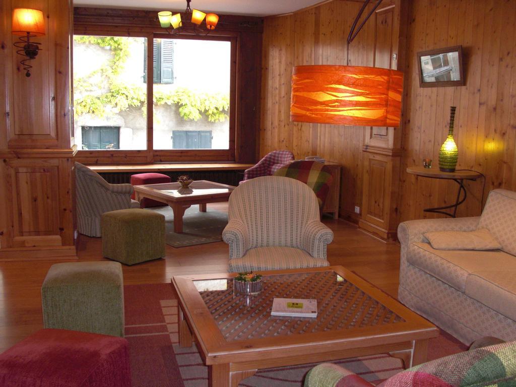 Logis La Charpenterie Hotell Talloires Eksteriør bilde